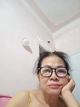 Snapshot of Hotestlove chatting on 07-19-26, 12:42 Hotestlove online show from 07-19-26, 12:42