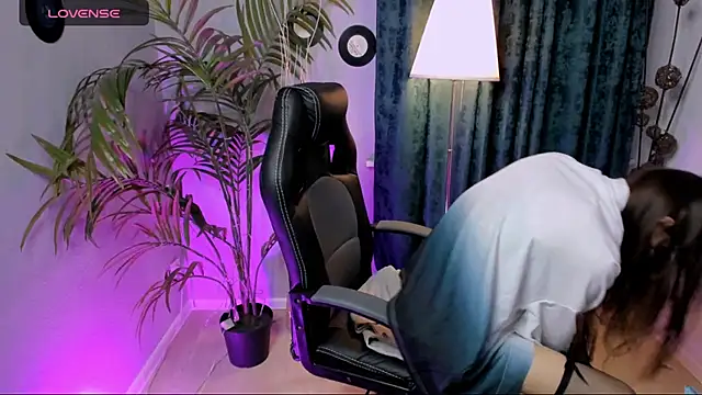 Will Will  online show from 10-25-25, 07:05