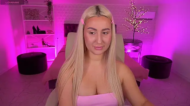 LiaBrazzerr online show from 05-10-26, 02:11