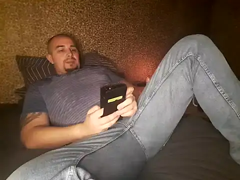 Foxyshaved online show from 12-05-24, 04:42