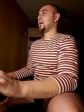 Foxyshaved online show from 12-13-24, 05:38