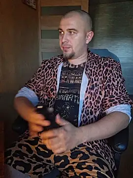 Foxyshaved online show from 09-24-25, 05:22