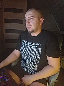 Foxyshaved online show from 01-13-26, 05:35