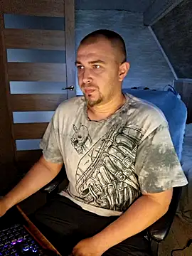 Foxyshaved online show from 06-14-26, 04:14