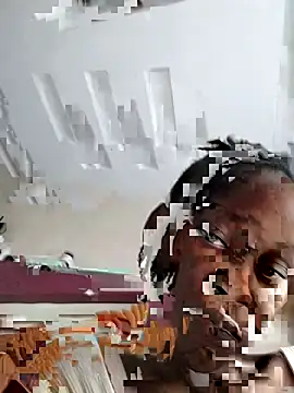 Snapshot of _Fikina chatting on 06-17-26, 02:07 Fikina online show from 06-17-26, 02:07