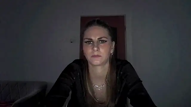 Snapshot of DagmarieFlirt chatting on 02-17-25, 04:15 DagmarieFlirt online show from 02-17-25, 04:15