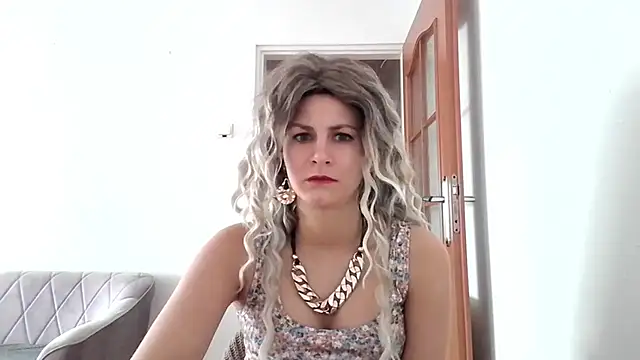 Snapshot of DagmarieFlirt chatting on 03-07-25, 07:19 DagmarieFlirt online show from 03-07-25, 07:19