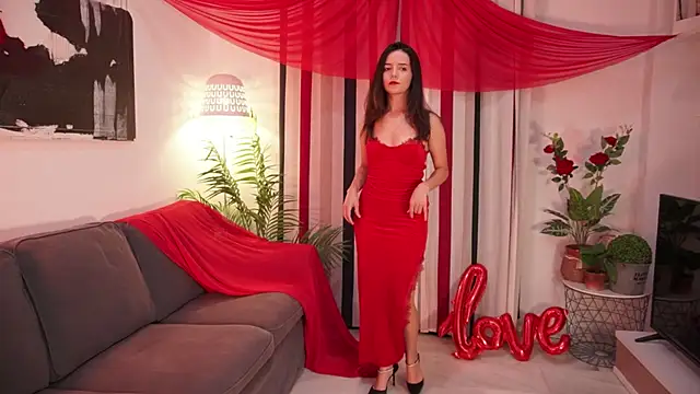 Snapshot of Raychell_Black chatting on 02-14-26, 03:31 Raychell Black online show from 02-14-26, 03:31