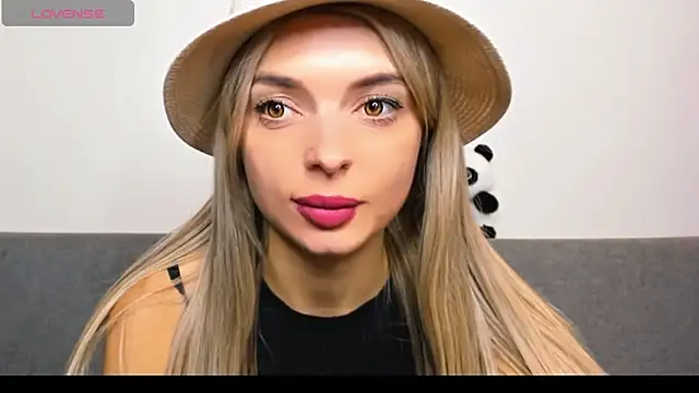 ellen meow  online show from 06-12-26, 07:57