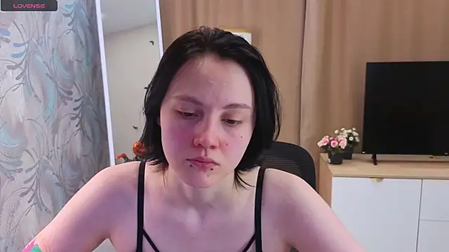 MaryCoopeer online show from 11-24-25, 05:51