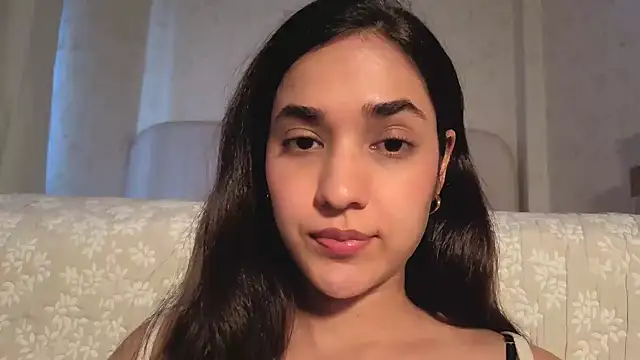 Snapshot of CuteeRose chatting on 03-13-26, 06:58 CuteeRose online show from 03-13-26, 06:58