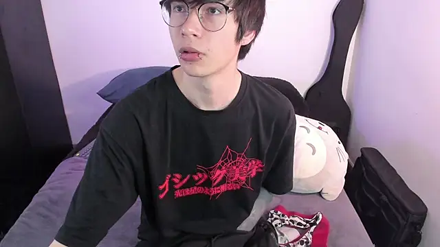 Aventure Twinks online show from 12-14-25, 04:12