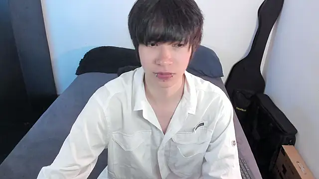 Aventure Twinks online show from 04-23-26, 10:34