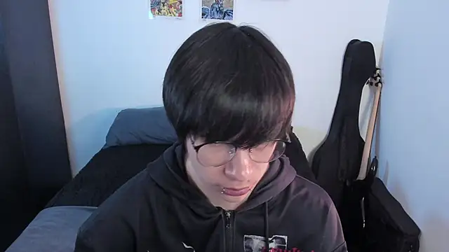 Aventure Twinks online show from 05-15-26, 11:01
