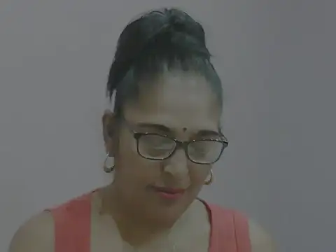 Snapshot of sexy69hotmum chatting on 12-05-24, 10:55 sexy69hotmum online show from 12-05-24, 10:55