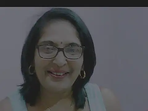Snapshot of sexy69hotmum chatting on 12-28-24, 01:59 sexy69hotmum online show from 12-28-24, 01:59