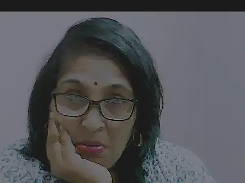 Snapshot of sexy69hotmum chatting on 01-06-25, 11:40 sexy69hotmum online show from 01-06-25, 11:40