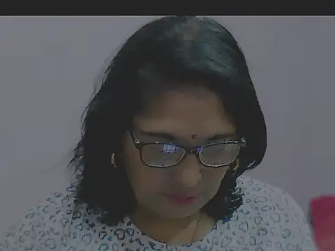 Snapshot of sexy69hotmum chatting on 01-11-25, 05:18 sexy69hotmum online show from 01-11-25, 05:18