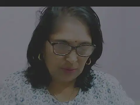Snapshot of sexy69hotmum chatting on 01-28-25, 03:25 sexy69hotmum online show from 01-28-25, 03:25