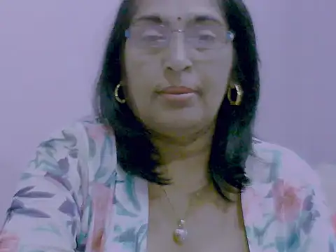 Snapshot of sexy69hotmum chatting on 03-21-25, 01:56 sexy69hotmum online show from 03-21-25, 01:56