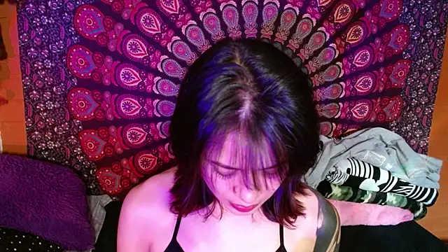 Snapshot of AbbySccott chatting on 02-19-25, 07:16 AbbySccott online show from 02-19-25, 07:16