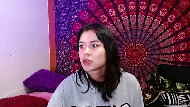 Snapshot of AbbySccott chatting on 09-25-25, 11:52 AbbySccott online show from 09-25-25, 11:52