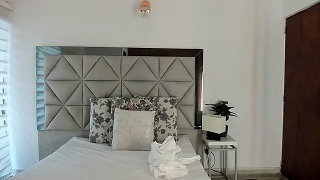 nina pons online show from 10-02-25, 09:22