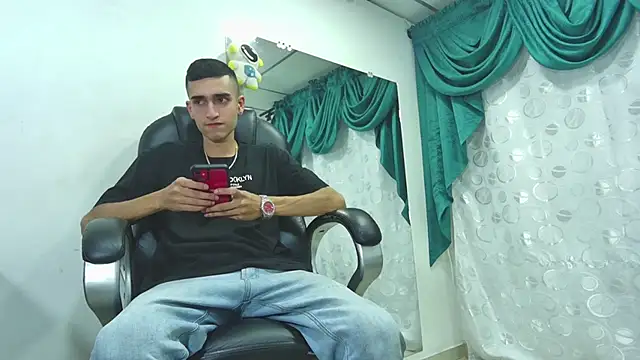 Snapshot of Ethan_Booy chatting on 03-15-25, 09:16 Ethan Booy online show from 03-15-25, 09:16