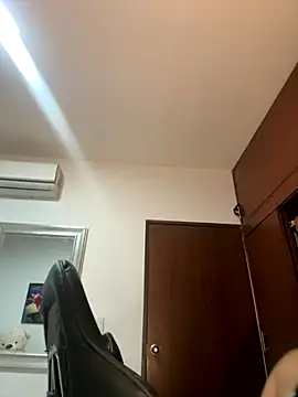 ZarahEvans online show from 10-30-25, 07:58