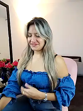 Snapshot of valeriahunter1 chatting on 09-27-25, 10:48 valeriahunter1 online show from 09-27-25, 10:48