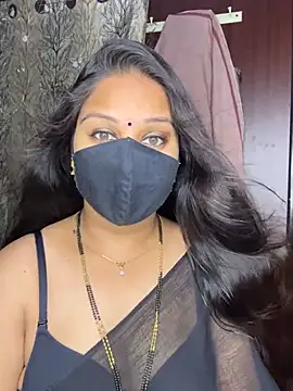 Snapshot of kannadatelugugirl chatting on 02-17-26, 12:40 kannadatelugugirl online show from 02-17-26, 12:40