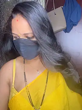 Snapshot of kannadatelugugirl chatting on 02-18-26, 12:39 kannadatelugugirl online show from 02-18-26, 12:39