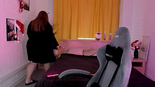 Snapshot of KimberlyMaran chatting on 12-17-24, 09:28 KimberlyMaran online show from 12-17-24, 09:28