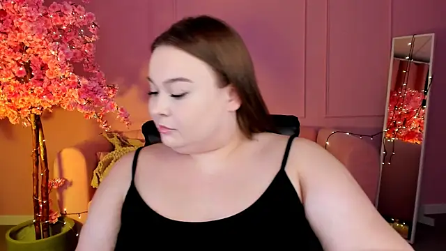 Snapshot of KimberlyMaran chatting on 12-28-24, 12:13 KimberlyMaran online show from 12-28-24, 12:13