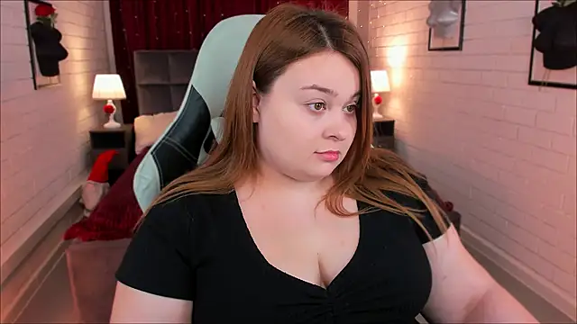 Snapshot of KimberlyMaran chatting on 02-18-25, 09:21 KimberlyMaran online show from 02-18-25, 09:21