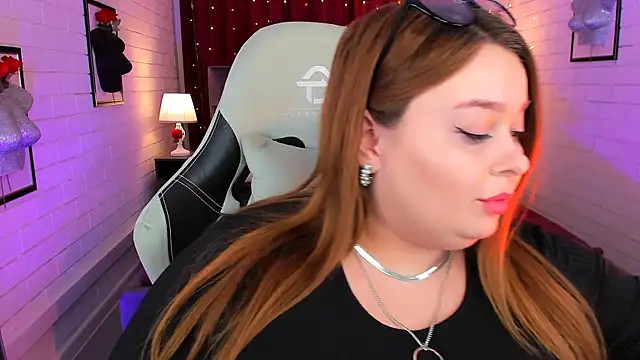 Snapshot of KimberlyMaran chatting on 03-12-25, 03:29 KimberlyMaran online show from 03-12-25, 03:29