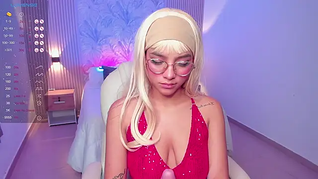 Snapshot of anahi_curlie1 chatting on 01-30-25, 07:18 anahi curlie1 online show from 01-30-25, 07:18