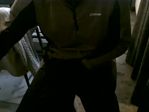 Snapshot of hornyman18cm39 chatting on 12-24-24, 11:17 hornyman18cm39 online show from 12-24-24, 11:17