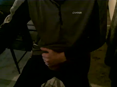 Snapshot of hornyman18cm39 chatting on 01-09-25, 04:28 hornyman18cm39 online show from 01-09-25, 04:28