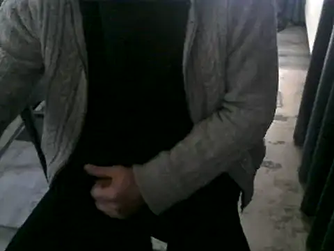 Snapshot of hornyman18cm39 chatting on 02-03-25, 12:03 hornyman18cm39 online show from 02-03-25, 12:03