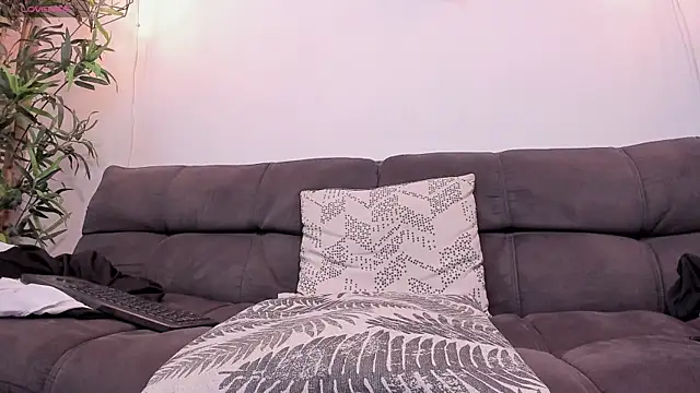 SebastianVilla  online show from 03-07-25, 07:16