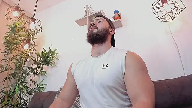 SebastianVilla  online show from 05-05-26, 12:07