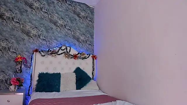 CAMILLEN PETTID online show from 12-18-24, 07:30