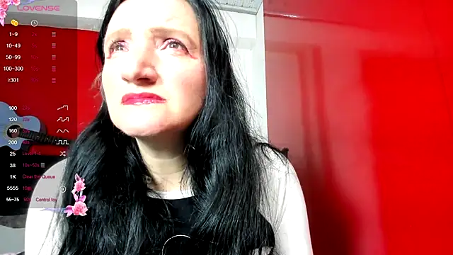 Snapshot of Andrefoxx_ chatting on 10-04-25, 03:04 Andrefoxx online show from 10-04-25, 03:04