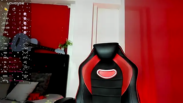 Snapshot of Andrefoxx_ chatting on 10-05-25, 03:05 Andrefoxx online show from 10-05-25, 03:05