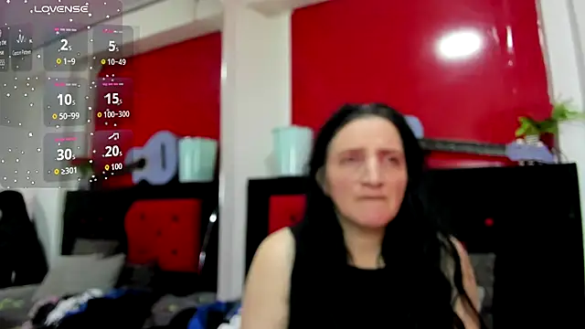 Snapshot of Andrefoxx_ chatting on 11-01-25, 04:14 Andrefoxx online show from 11-01-25, 04:14