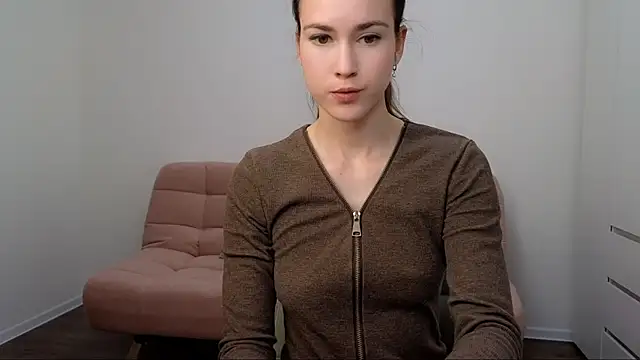 AliciaNewell online show from 12-13-24, 01:33