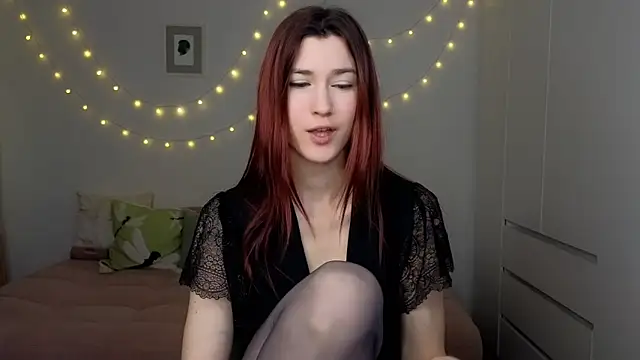 AliciaNewell online show from 02-18-26, 05:14