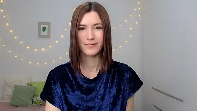AliciaNewell online show from 06-15-26, 05:20