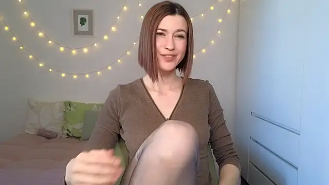 AliciaNewell online show from 06-23-26, 04:32